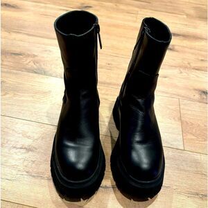 Women Zara winter boots black perfect condition 37 eu size